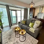 Globalstay Gorgeous Downtown Apartment
