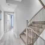 Luxury Townhouse In Downtown Toronto - Th1