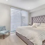 Luxury Townhouse In Downtown Toronto - Th1