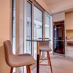 Modern Suite On Peter St - City View