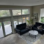 Double Bedroom On Up Or 3 Bedrooms In Basement Near Eglinton Subway Station