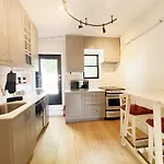 Vihome-22M- Cozy Nice Townhouse In Dt Toronto Near Wellesley And Jarvis