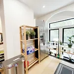 Vihome-22M- Cozy Nice Townhouse In Dt Toronto Near Wellesley And Jarvis