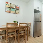 Room Near Sheppard Ave With Wi-Fi, Essentials, Parking, Kitchen