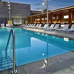 Upscale Suite At Cn Tower, Metro Convention & Rogers Centre