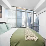 Large 2Br On Bay Street 4 Beds With Balcony