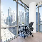 Large 2Br On Bay Street 4 Beds With Balcony