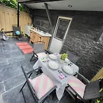 Downtown Toronto House Central 2Bed 2Bath Subway Free Parking