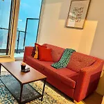 Elegant Condo Near Eaton Centre Mall