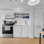 City Downtown Suites