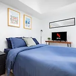 Modern Micro Studio In Heart Of Downtown