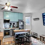 Cozy 2 Bedroom + 2 Bathroom
