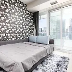 Lux Downtown Suite Cn Tower Views W Parking