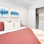 Lux Downtown Suite Cn Tower Views W Parking