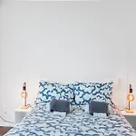 City View Towers - Steps To Cn Tower - Pool & Hot Tub - Free Parking