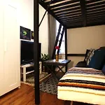 Private 3 Bedroom Apartment In Downtown Toronto