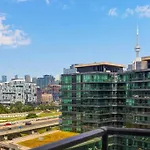 2 Bedroom Apartment With Pool & Free Parking