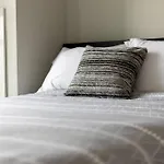 2 Bedroom Apartment With Pool & Free Parking