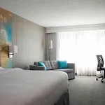 Courtyard By Marriott Toronto Downtown