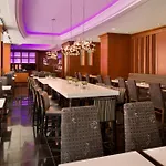Residence Inn By Marriott Toronto Downtown / Entertainment District