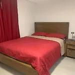 2-Bedroom Entire Suite In Toronto- Free Parking!