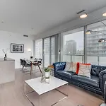 Cn Tower View Condo