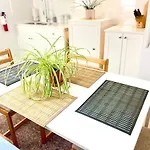 Excellent Private Suite In Bloor West Village