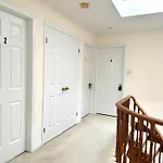 Quiet Room With Shared Bathroom Near Bayview York Mills