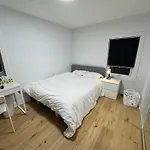 Entire Unit2 Airport Free Pkg Sep Entrance Newreno