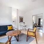 Modern Ossington 1 Bedroom Apartment