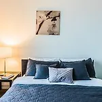 Gladstone Suites - Toronto Central