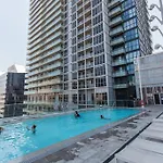 Applewood Suites - Convention Centre & Blue Jays