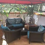 Toronto Garden Inn Bed & Breakfast
