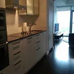 Nge Stays - York Street Condos