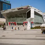 Premium 2-Bedroom With Cn Tower & Lake Views
