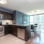Napa Furnished Suites At Cn Tower & Maple Leaf Square