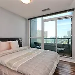 Napa Furnished Suites At Cn Tower & Maple Leaf Square