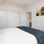 Diamond Vacation Homes - Yonge Sheppard