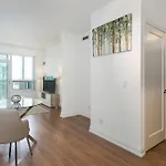 Diamond Vacation Homes - Yonge Sheppard