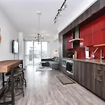 Applewood Suites - Front Street West