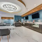 Est Hotel