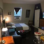 Cabbagetown Bachelor Studios