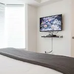 Altitude Suites Bellamond Yorkville - Holiday Bonus - Free Food And Free Parking