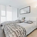 Guestbnb - 2 Storey 3Br Condo Entertainment Dist.