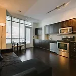 Cozy Studio Apartment Steps To Ttc, Lake, And Downtown