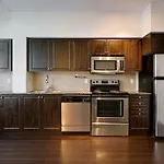 Cozy Studio Apartment Steps To Ttc, Lake, And Downtown