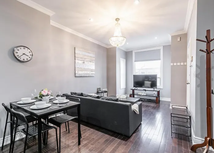 Modern 3Br Apt In The Heart Of Trinity Bellwoods