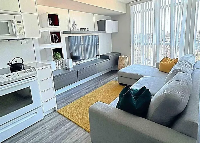 Exquisite Condos By Cn Tower- Dwtown , To