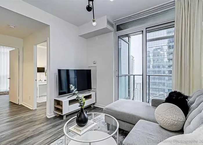 Stunning Condo - 1 Bdrm W/Breakfast
