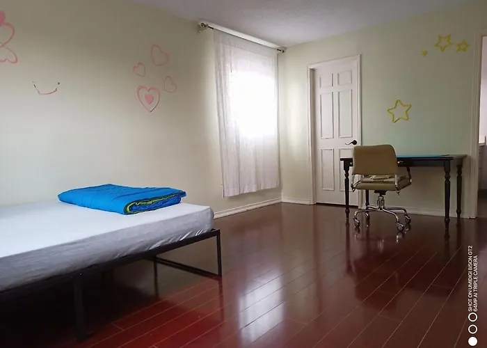Stb - Cozy Nest - Double Bedroom With Private Washroom